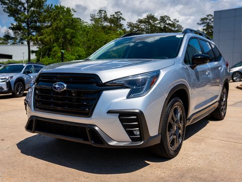 Certified 2025 Subaru Ascent Onyx Edition AWD/4WD image 11