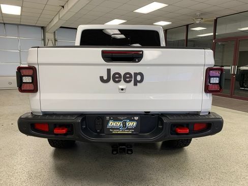 Used 2026 Jeep Gladiator Rubicon AWD/4WD image 7