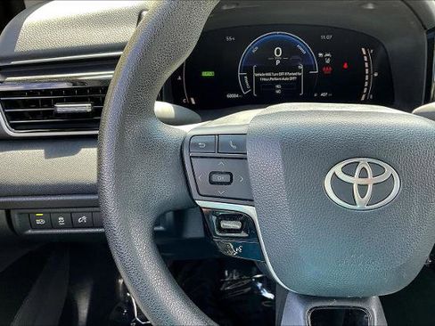 Used 2025 Toyota Camry LE FWD image 11