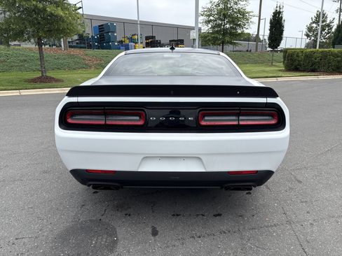 Used 2023 Dodge Challenger SRT Hellcat RWD image 8