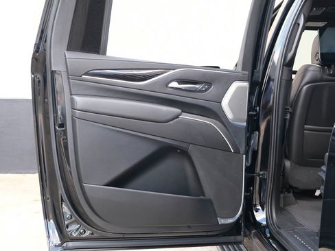 Used 2021 Cadillac Escalade ESV Sport w/ Driver Assist Tech Package image 24