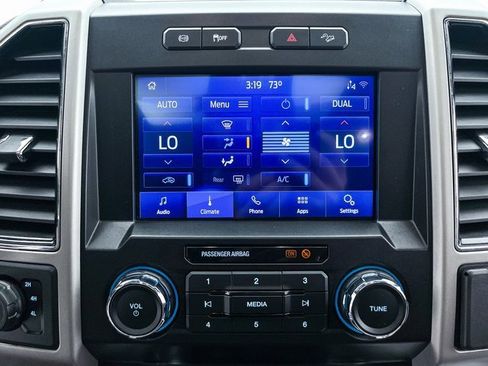 Used 2021 Ford F250 Lariat w/ FX4 Off-Road Package image 29