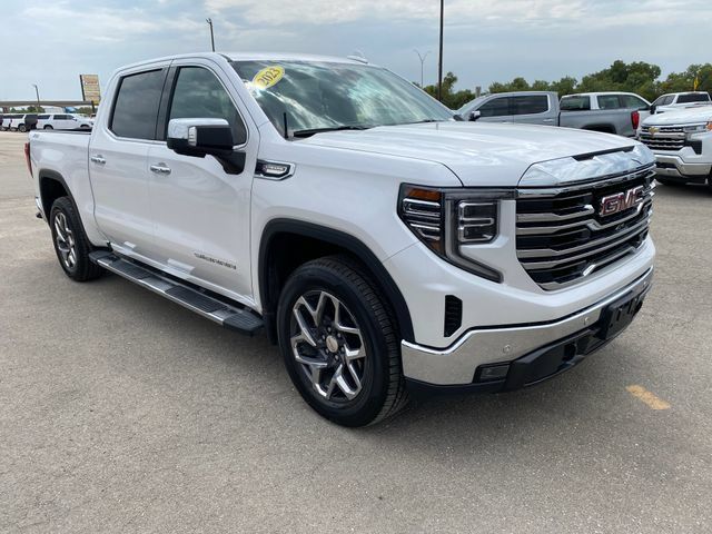 Used 2023 GMC Sierra 1500 SLT AWD/4WD image 8