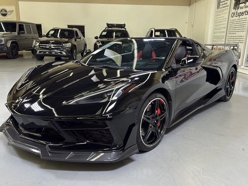 Used 2020 Chevrolet Corvette Stingray Preferred Cpe w/ 2LT Preferred Equipment Group RWD image 4