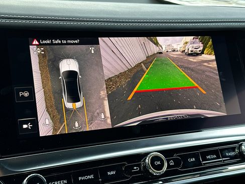 New 2025 Bentley Flying Spur Plug-In Hybrid image 22