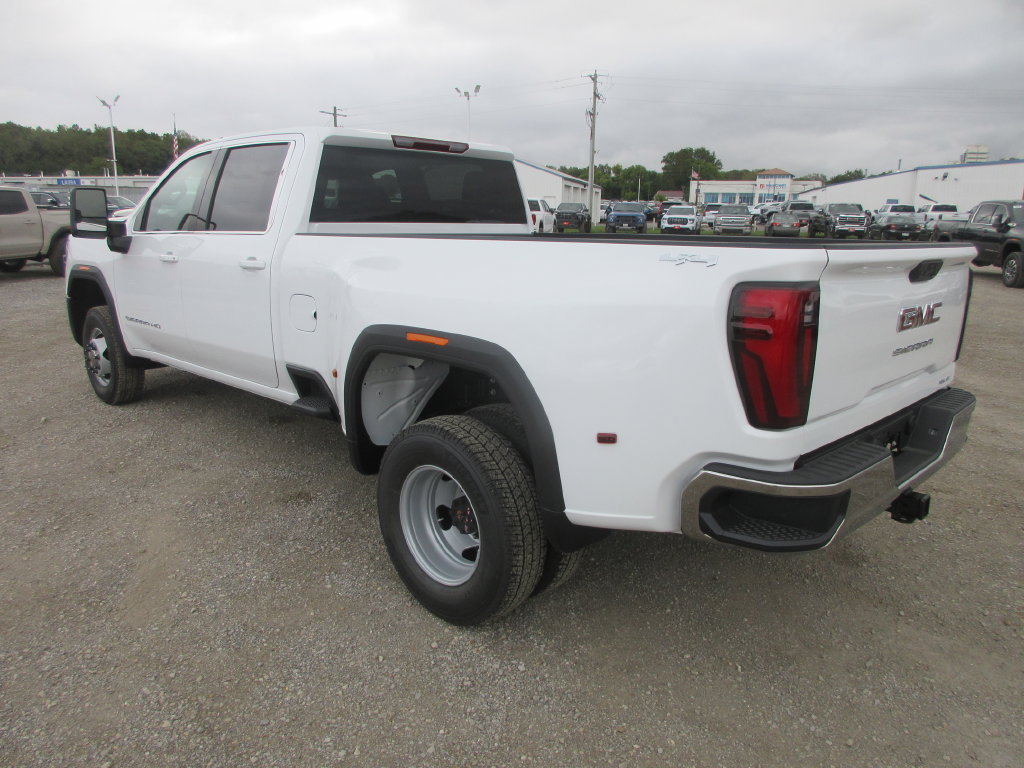 New 2026 GMC Sierra 3500 SLE w/ SLE Value Package AWD/4WD image 9