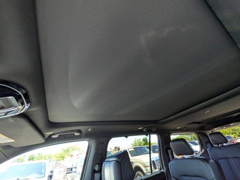 Used 2023 Jeep Grand Wagoneer 4WD image 17