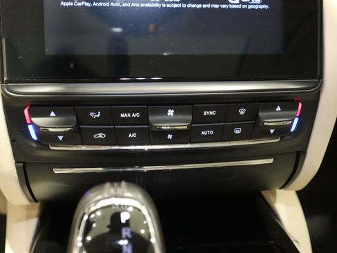 Used 2017 Maserati Quattroporte S GranLusso Q4 AWD/4WD image 37