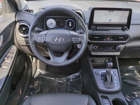 Used 2022 Hyundai Kona Limited FWD image 16