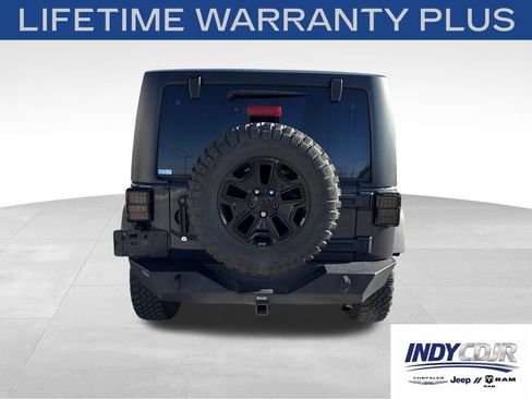Used 2017 Jeep Wrangler Sport AWD/4WD image 5