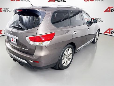 Used 2016 Nissan Pathfinder Platinum image 7