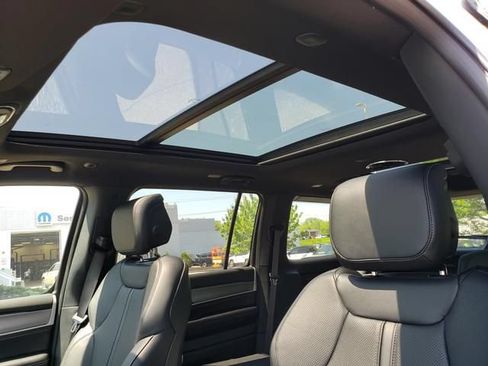 New 2026 Jeep Grand Wagoneer Limited w/ Premium Group II AWD/4WD image 7