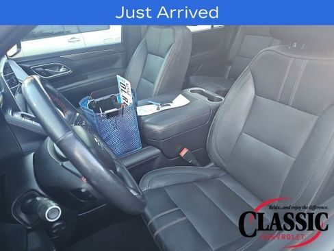 Used 2021 Chevrolet Suburban RST w/ Luxury Package image 26