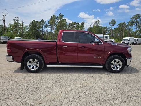 Used 2019 RAM 1500 Laramie AWD/4WD image 3