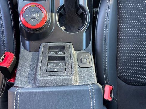 Used 2024 Ford Bronco Raptor w/ Interior Carbon Fiber Pack 6 AWD/4WD image 17