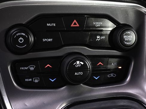 Used 2021 Dodge Challenger SXT AWD/4WD image 29