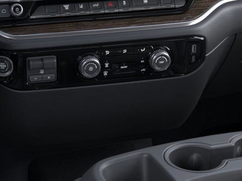 New 2026 GMC Sierra 2500 SLE AWD/4WD image 23