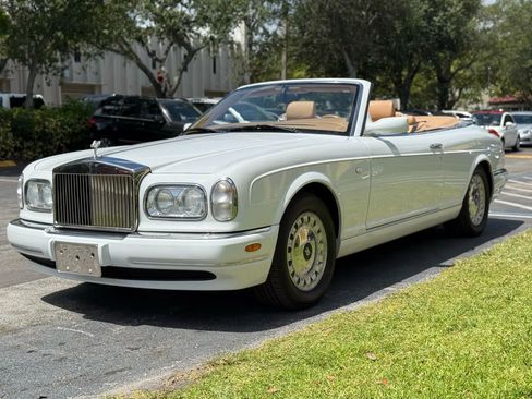 Used 2000 Rolls-Royce Corniche image 4