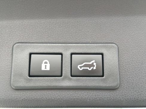 Certified 2023 Subaru Ascent Premium w/ Convenience Package AWD/4WD image 33