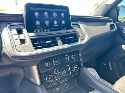 Used 2021 Chevrolet Tahoe Z71 w/ Luxury Package AWD/4WD image 39