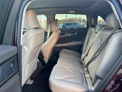 Certified 2022 Lincoln Nautilus Reserve w/ Equipment Group 201A image 10