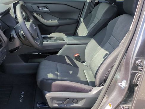 Used 2026 Nissan Rogue SV FWD image 11