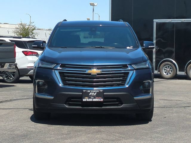 Used 2023 Chevrolet Traverse LT FWD image 3