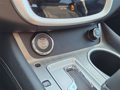 Used 2016 Nissan Murano S image 27