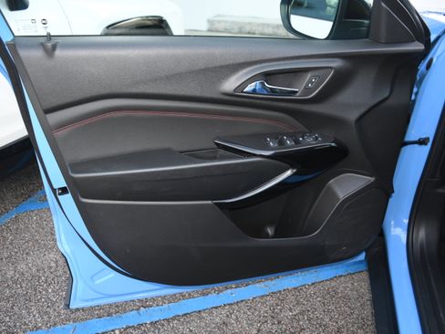 Used 2024 Chevrolet Trax RS w/ Driver Confidence Package image 9