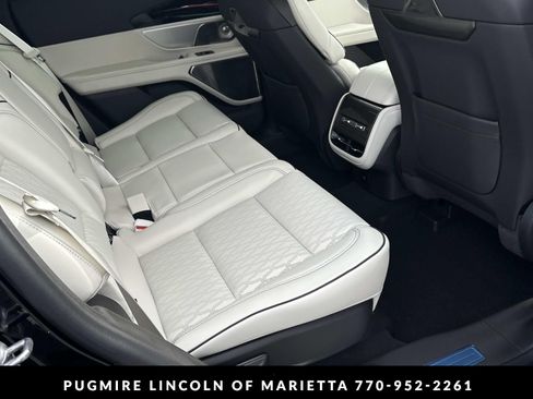 New 2026 Lincoln Nautilus Black Label w/ Jet Appearance Package AWD/4WD image 34