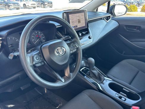 Used 2024 Toyota Corolla LE image 10