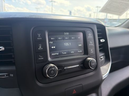 Used 2019 RAM 1500 Big Horn AWD/4WD image 37