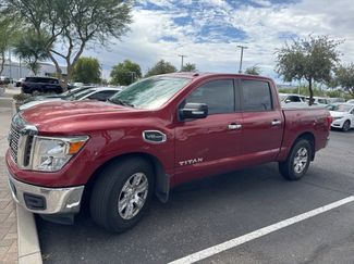 Used 2017 Nissan Titan SV image 1