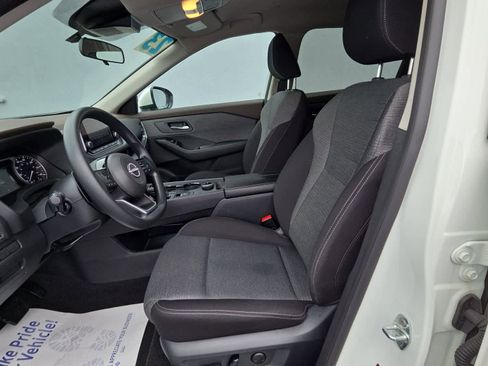 Used 2023 Nissan Rogue SV AWD/4WD image 17