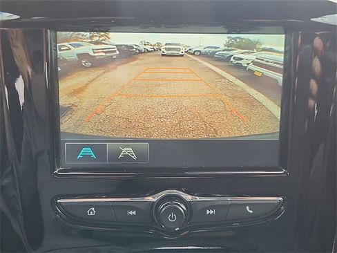 Used 2018 Chevrolet Traverse LS image 14