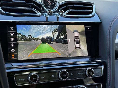 Used 2022 Bentley Bentayga Speed image 31