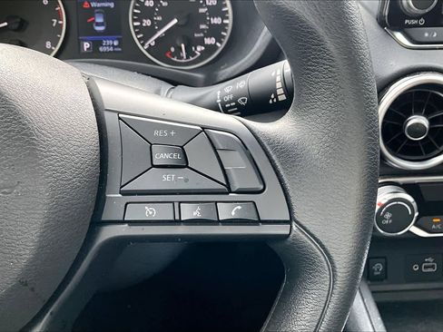 Certified 2025 Nissan Sentra S FWD image 23