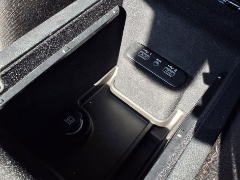 Used 2023 Dodge Charger GT image 13