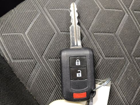 Used 2024 Mitsubishi Outlander Sport ES AWD/4WD image 32