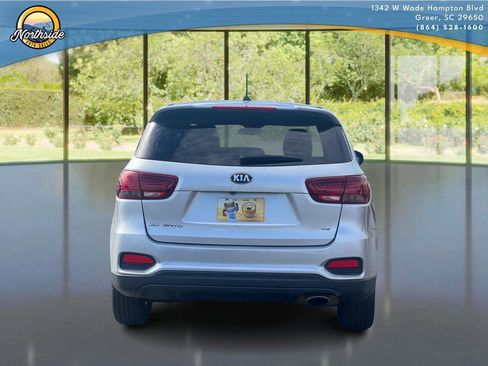 Used 2019 Kia Sorento LX image 22