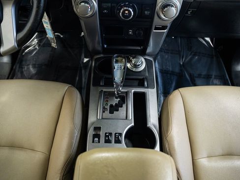Used 2014 Toyota 4Runner SR5 Premium image 30