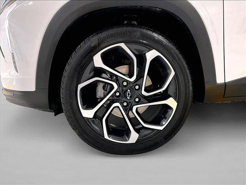 Used 2026 Chevrolet Trax RS FWD image 10