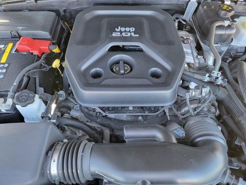 Certified 2023 Jeep Wrangler Unlimited w/ Cold Weather Group image 40