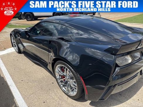 Used 2017 Chevrolet Corvette Z06 w/ Z07 Performance Package image 6