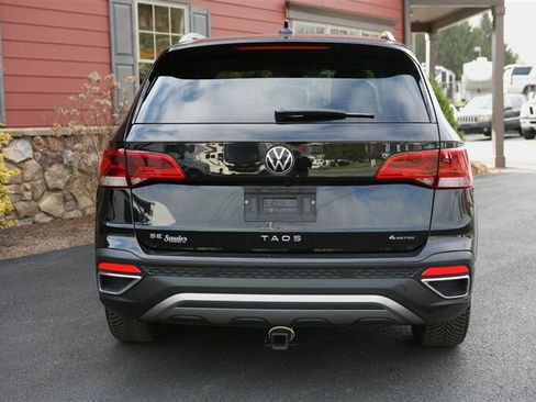 Used 2023 Volkswagen Taos SE image 6
