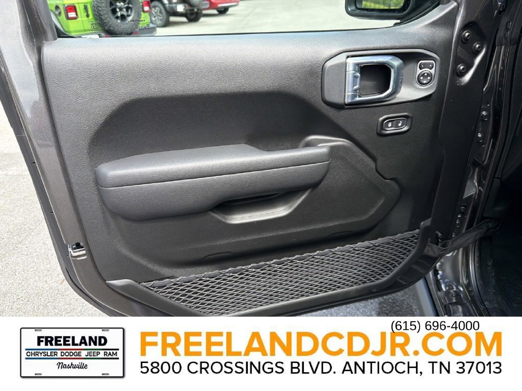 New 2026 Jeep Gladiator Rubicon AWD/4WD image 17