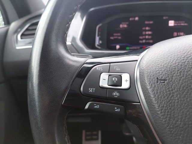 Used 2019 Volkswagen Tiguan SEL Premium R-Line FWD image 30