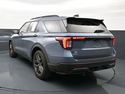 Used 2025 Ford Explorer ST-Line w/ Premium Package RWD image 5