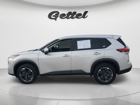 Used 2024 Nissan Rogue SV FWD image 8