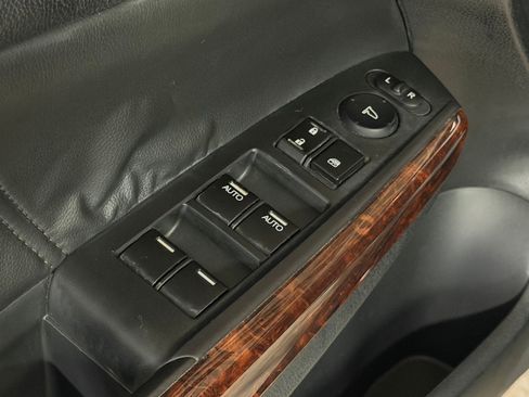 Used 2010 Honda Crosstour EX-L image 22